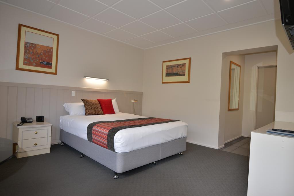 אולבני Country Comfort Amity Motel מראה חיצוני תמונה