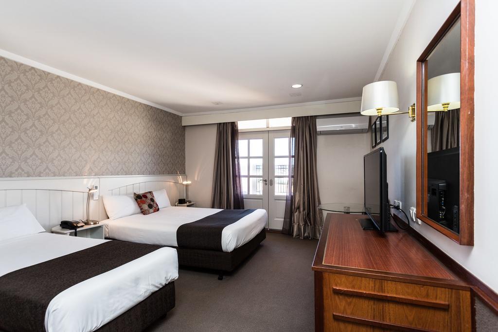 אולבני Country Comfort Amity Motel מראה חיצוני תמונה