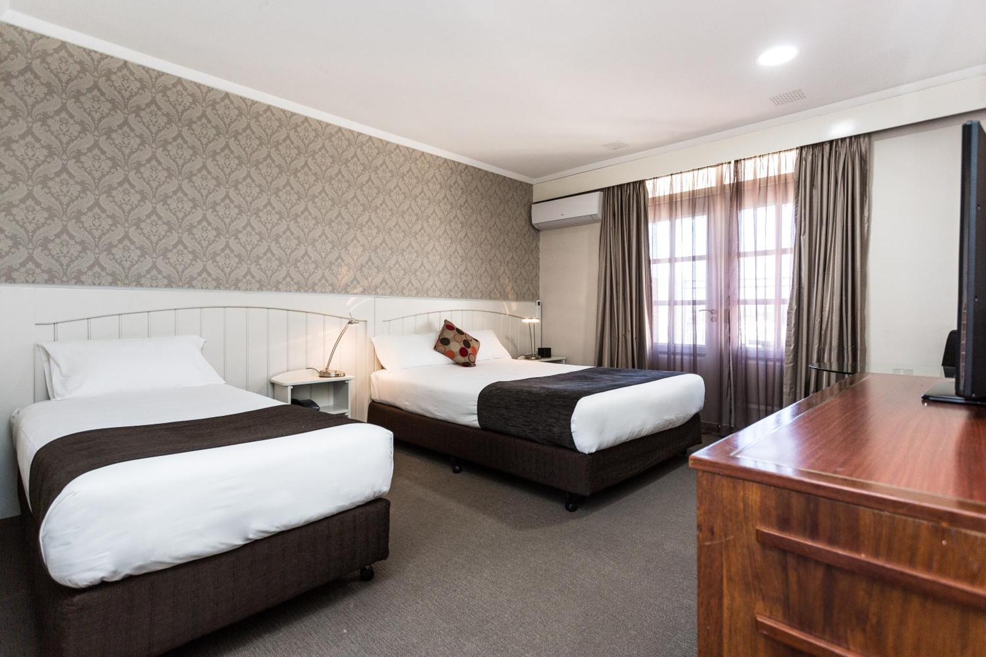 אולבני Country Comfort Amity Motel מראה חיצוני תמונה
